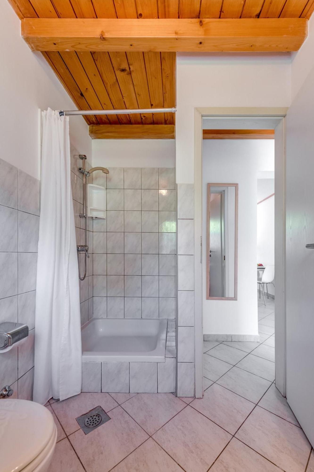 Beachfront Apartment Milan, With Balcony Split Exterior foto